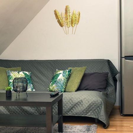 Milky Way Top Floor 2-Bedroom Apartment Air Condition Vienna Luaran gambar