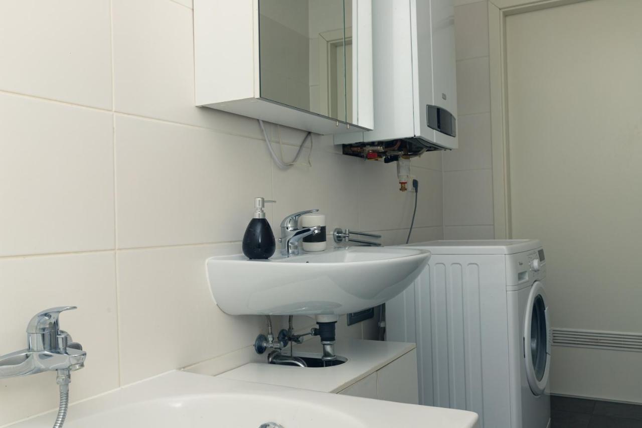 Milky Way Top Floor 2-Bedroom Apartment Air Condition Vienna Luaran gambar
