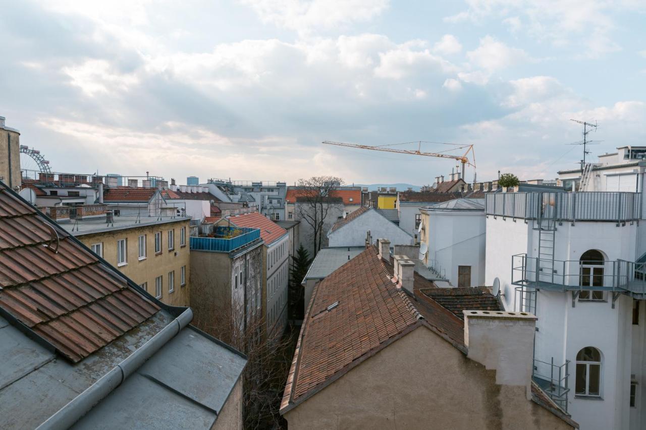 Milky Way Top Floor 2-Bedroom Apartment Air Condition Vienna Luaran gambar